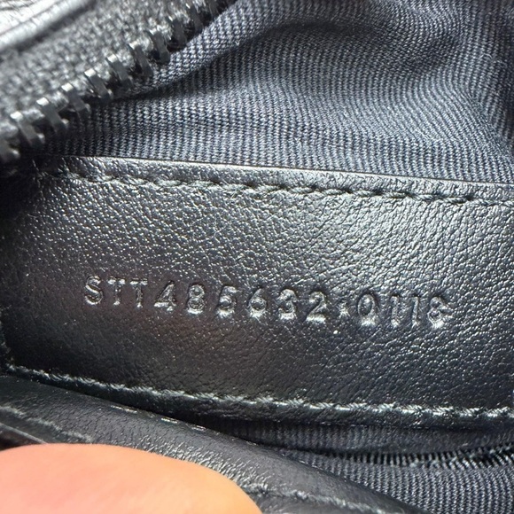 Saint Laurent YSL Black Croc
Embossed Calfskin Leather Coin
Pouch - Picture 10 of 10